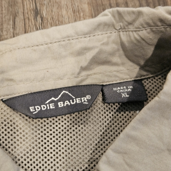 Eddie Bauer Men XL Beige Eagle Embroidered Cotton Mesh Button Short Sleeve Shirt - Picture 4 of 8